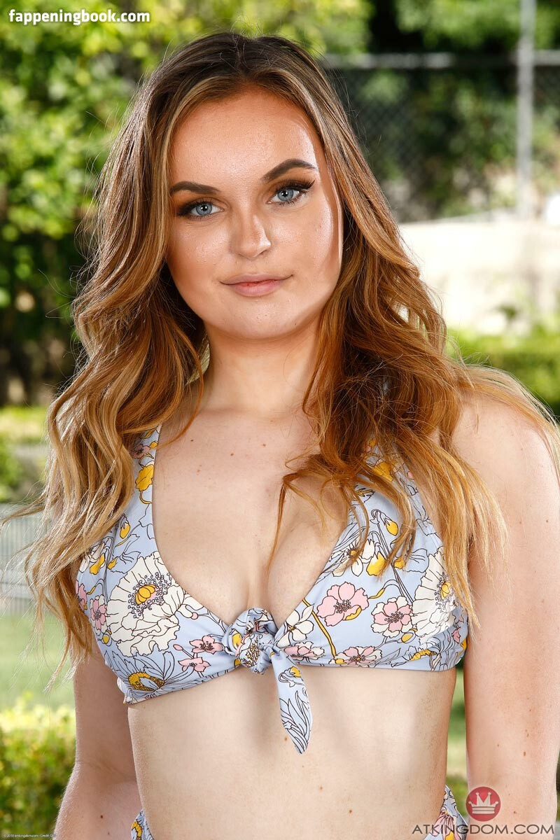 River Fox Onlyfans Nude Leaked Photos photo leak 21 of 49