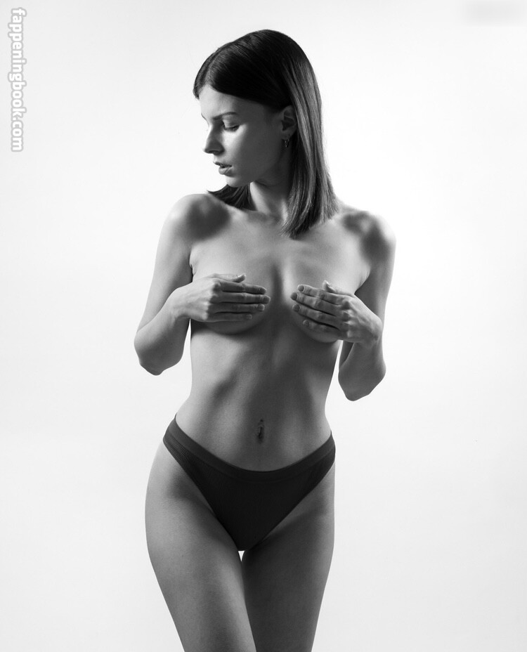 Muriel Melinda Onlyfans Nude Leaked Photos photo leak 17 of 49