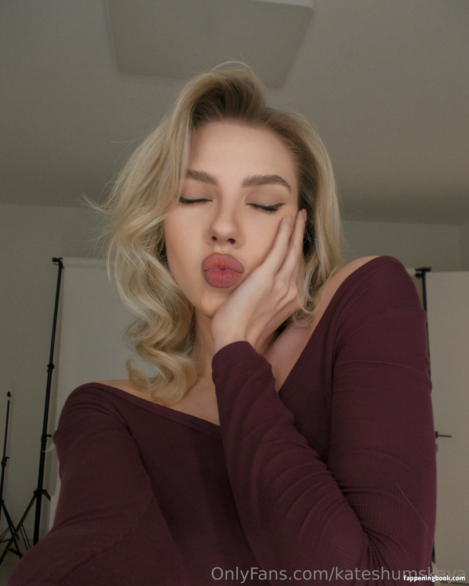 Shumskaya Onlyfans Nude Leaked Photos photo leak 28 of 33