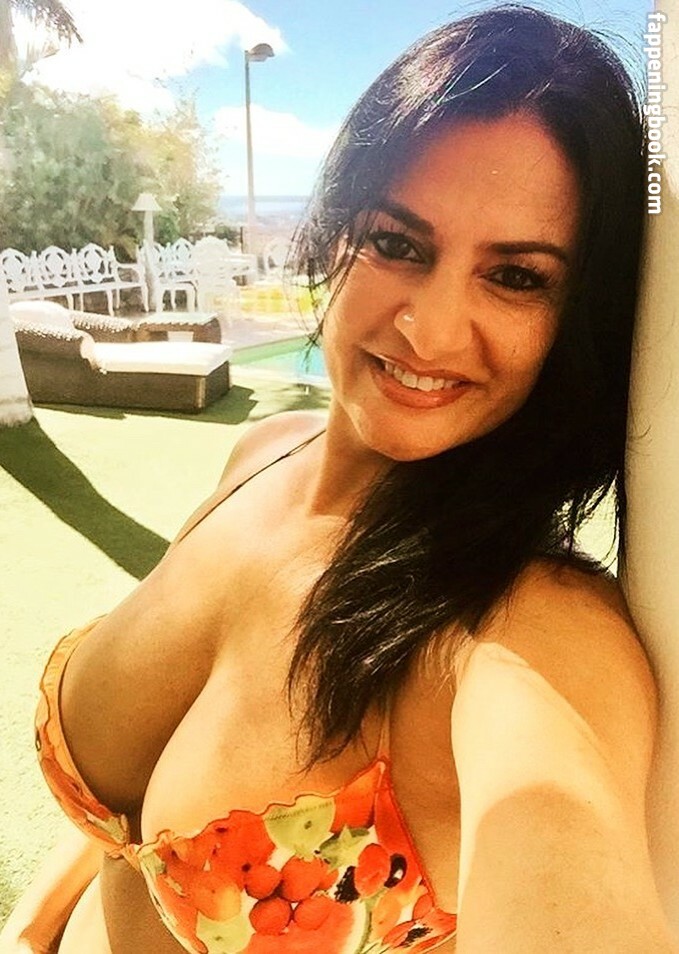 Angela Cavagna Onlyfans Nude Leaked Photos photo leak 30 of 44