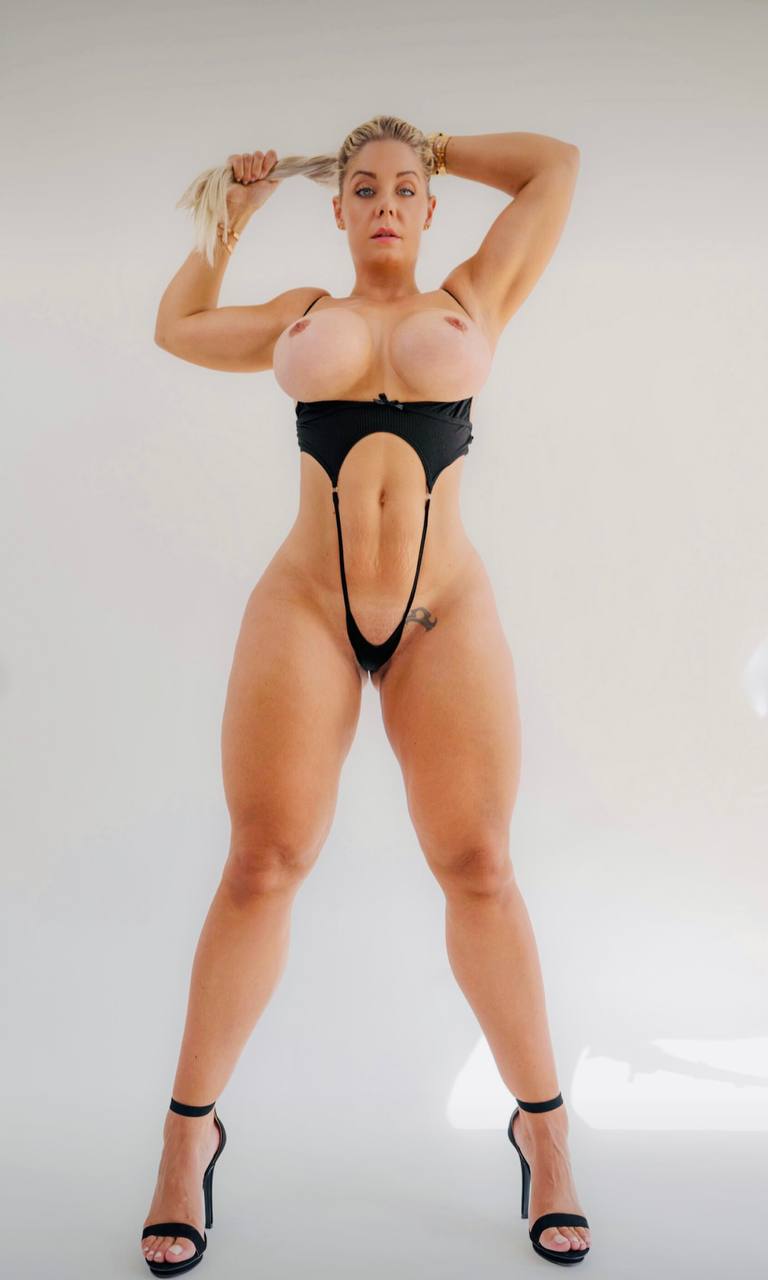 Missmiafit OnlyFans Nude Leaks photo leak 866 of 1112