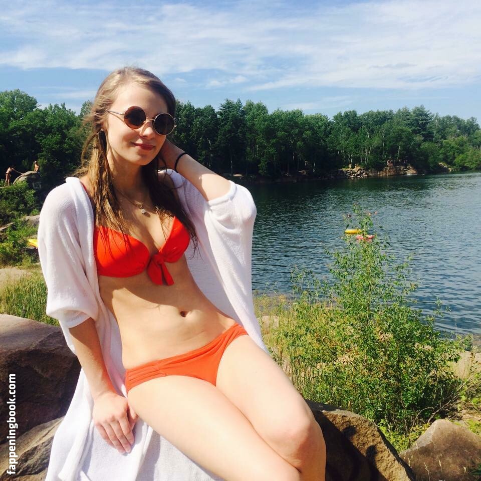 Sydney Poniewaz Onlyfans Nude Leaked Photos photo leak 30 of 49