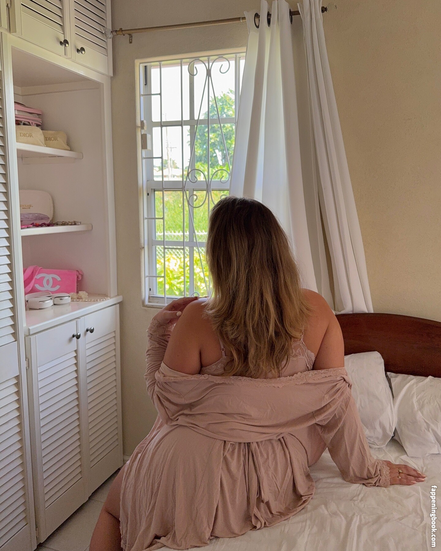 Joann Van Den Herik Onlyfans Nude Leaked Photos photo leak 13 of 48