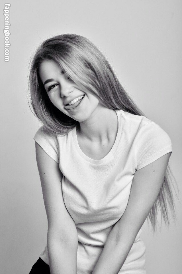 Anastasiya Ukolova Onlyfans Nude Leaked Photos photo leak 28 of 31