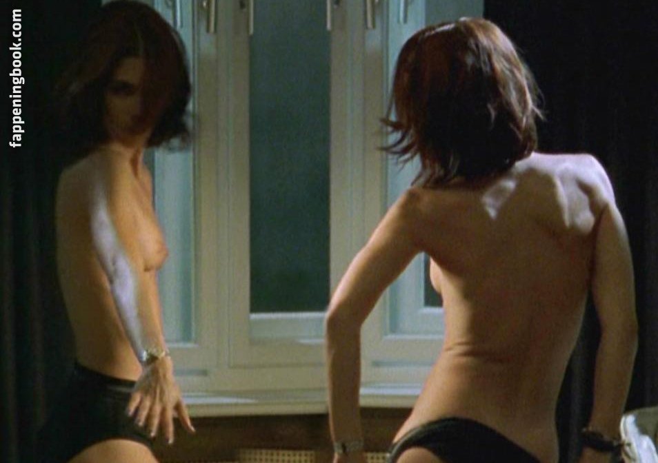 Katja Woywood Onlyfans Nude Leaked Photos photo leak 32 of 39