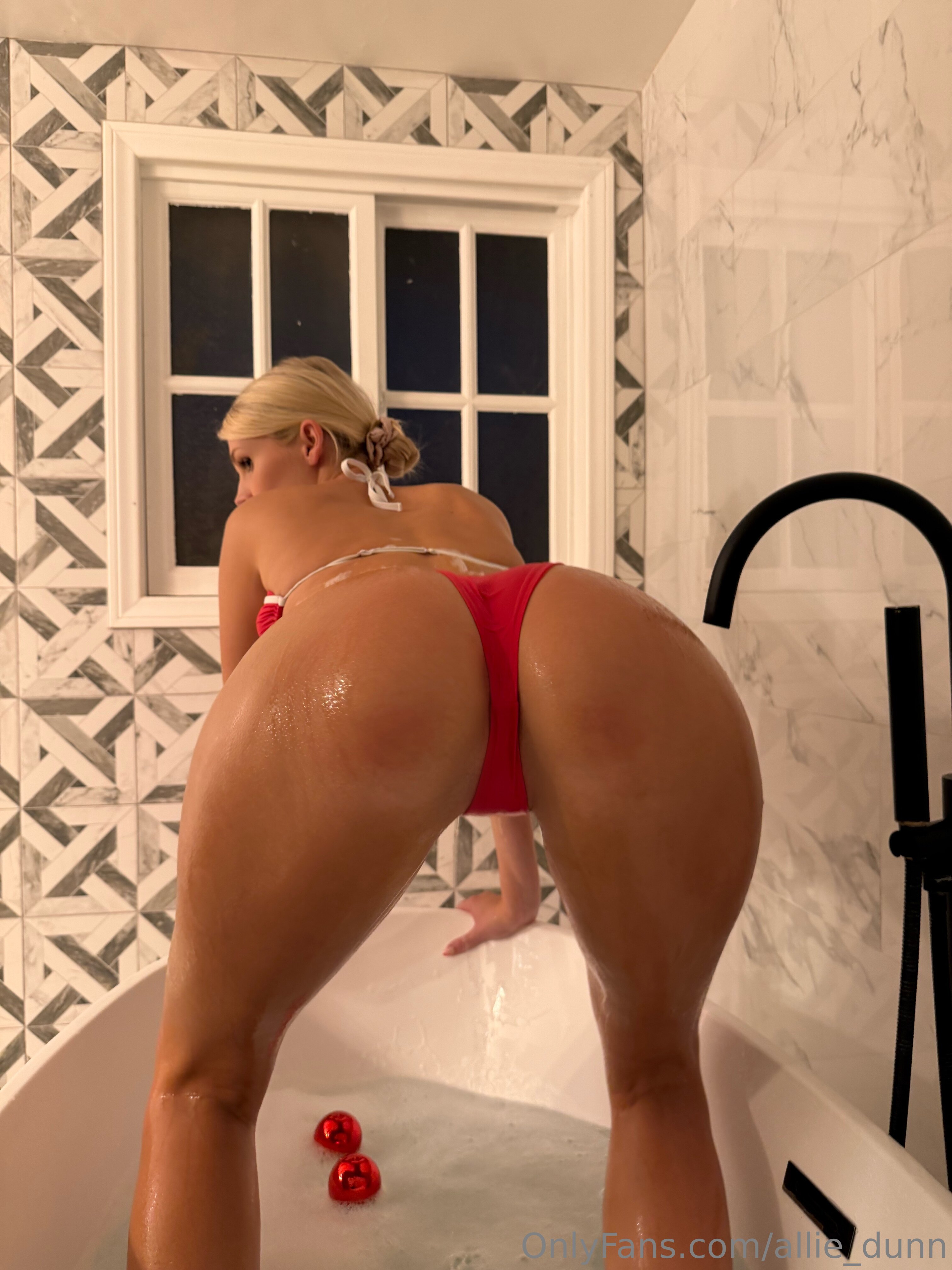 Allie_Dunn OnlyFans Nude Leaks photo leak 415 of 2341