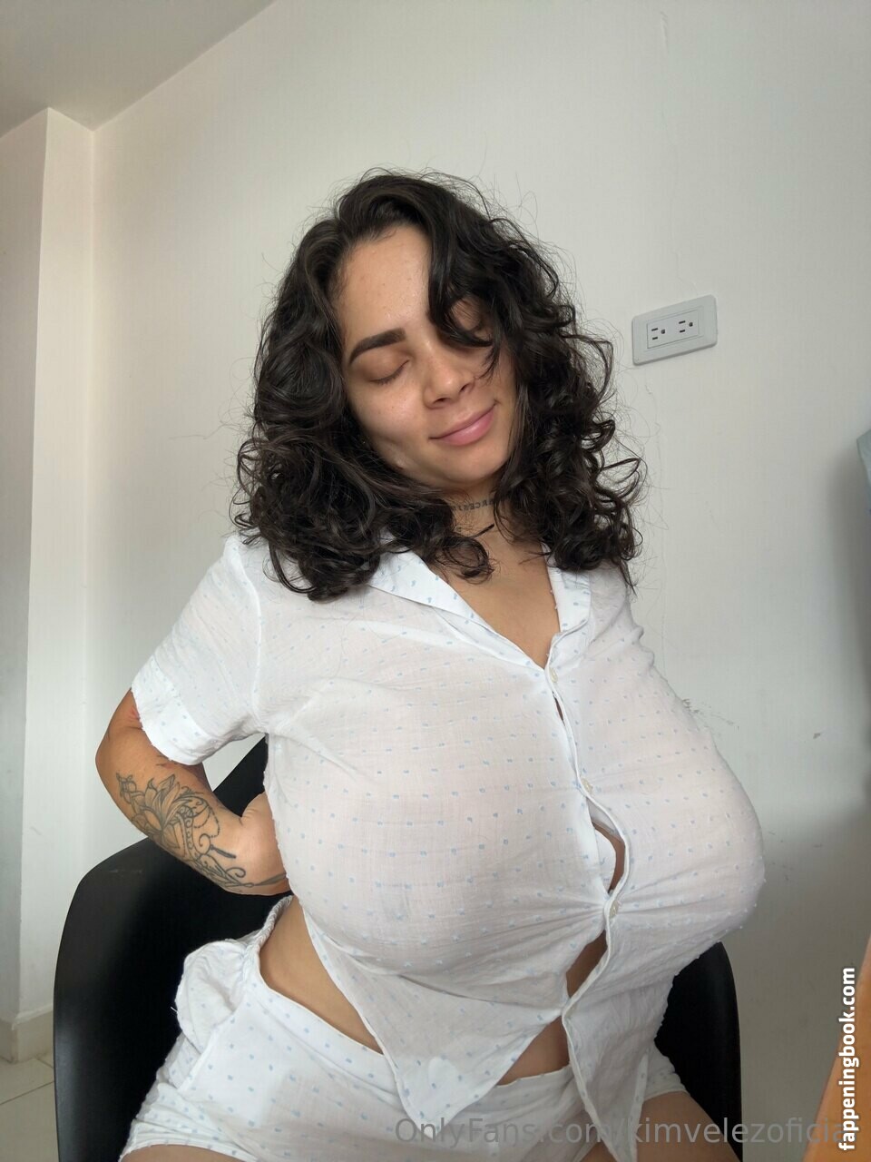 KimVelezOficial Onlyfans Nude Leaked Photos photo leak 17 of 48