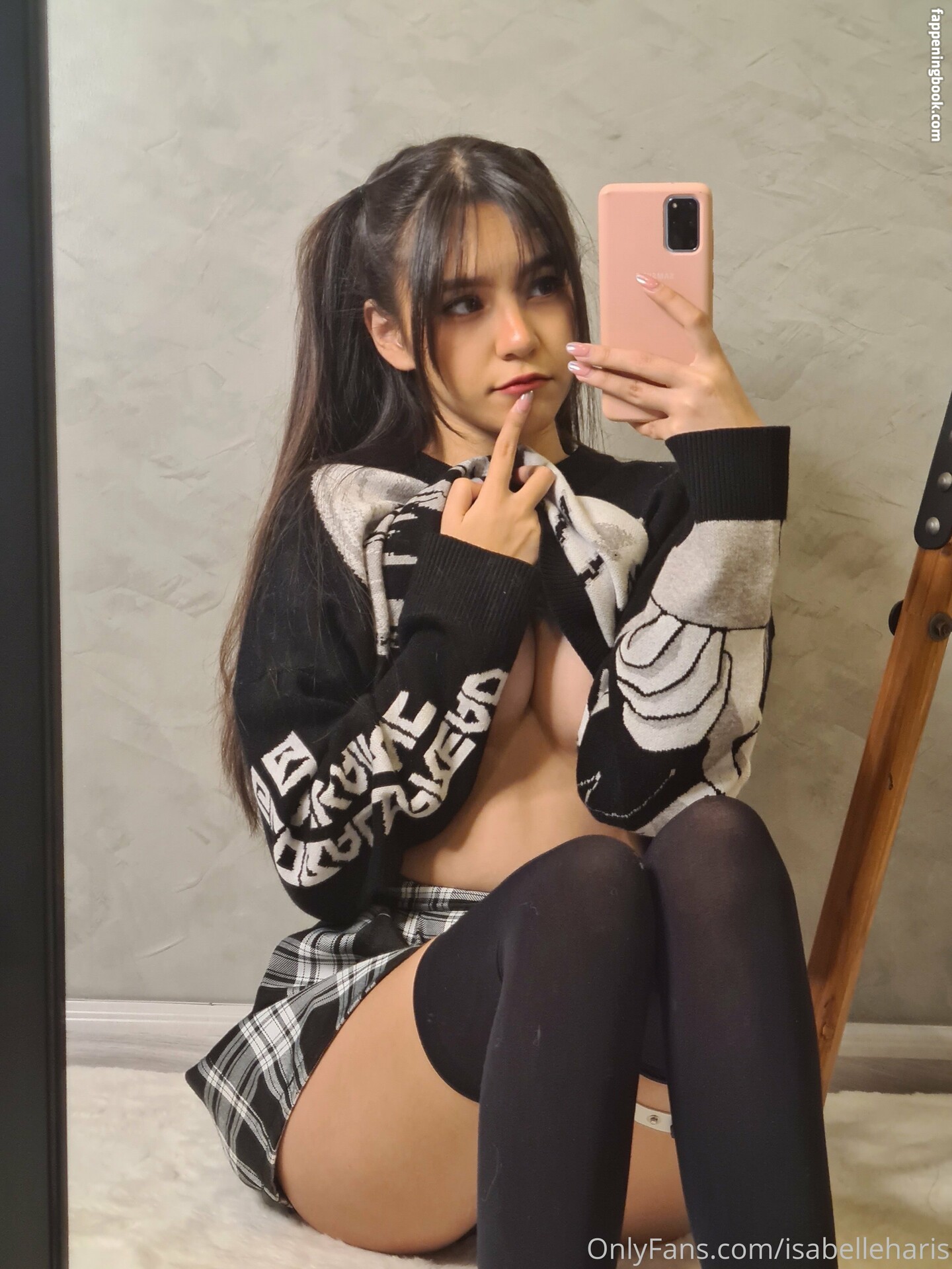 Isabelleharis Onlyfans Nude Leaked Photos photo leak 7 of 48