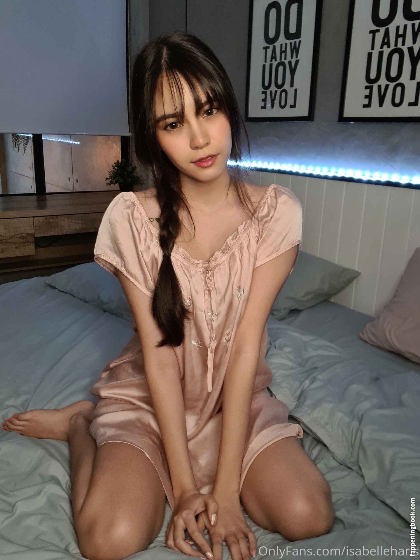 Isabelleharis Onlyfans Nude Leaked Photos photo leak 8 of 48