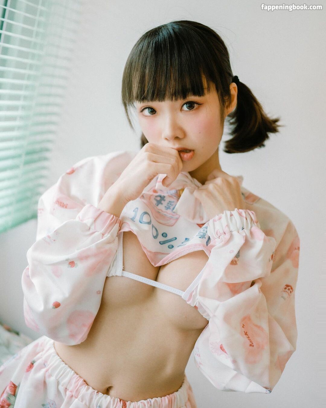 Queenie Lam Onlyfans Nude Leaked Photos photo leak 49 of 50