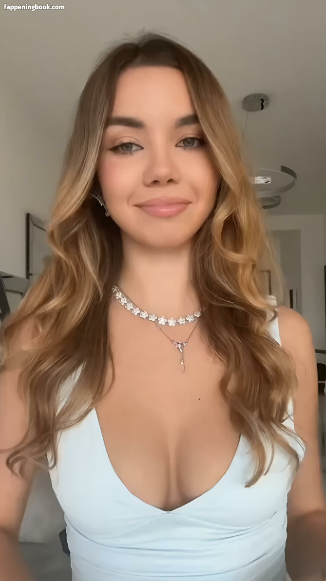 Vanessa Rojewska Onlyfans Nude Leaked Photos photo leak 2 of 49