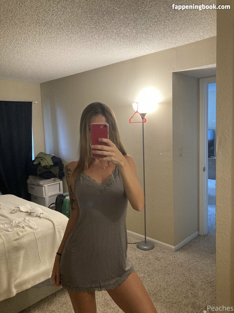 cremedelapeachh Onlyfans Nude Leaked Photos photo leak 36 of 48
