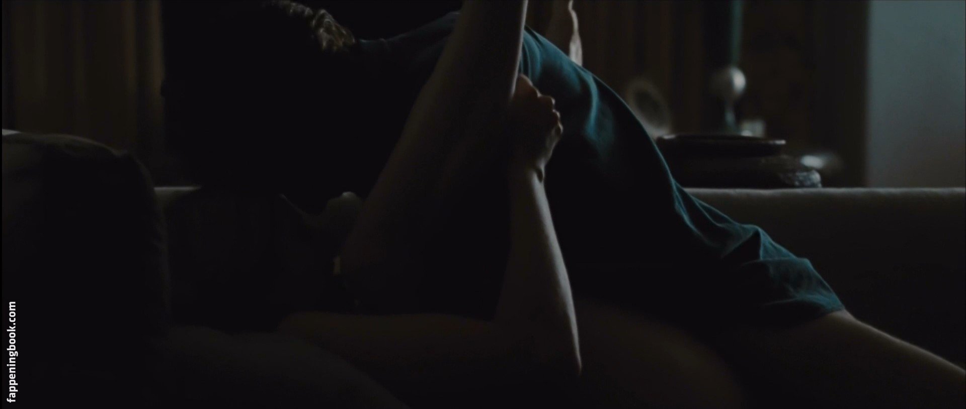Greta Gerwig Onlyfans Nude Leaked Photos photo leak 7 of 48