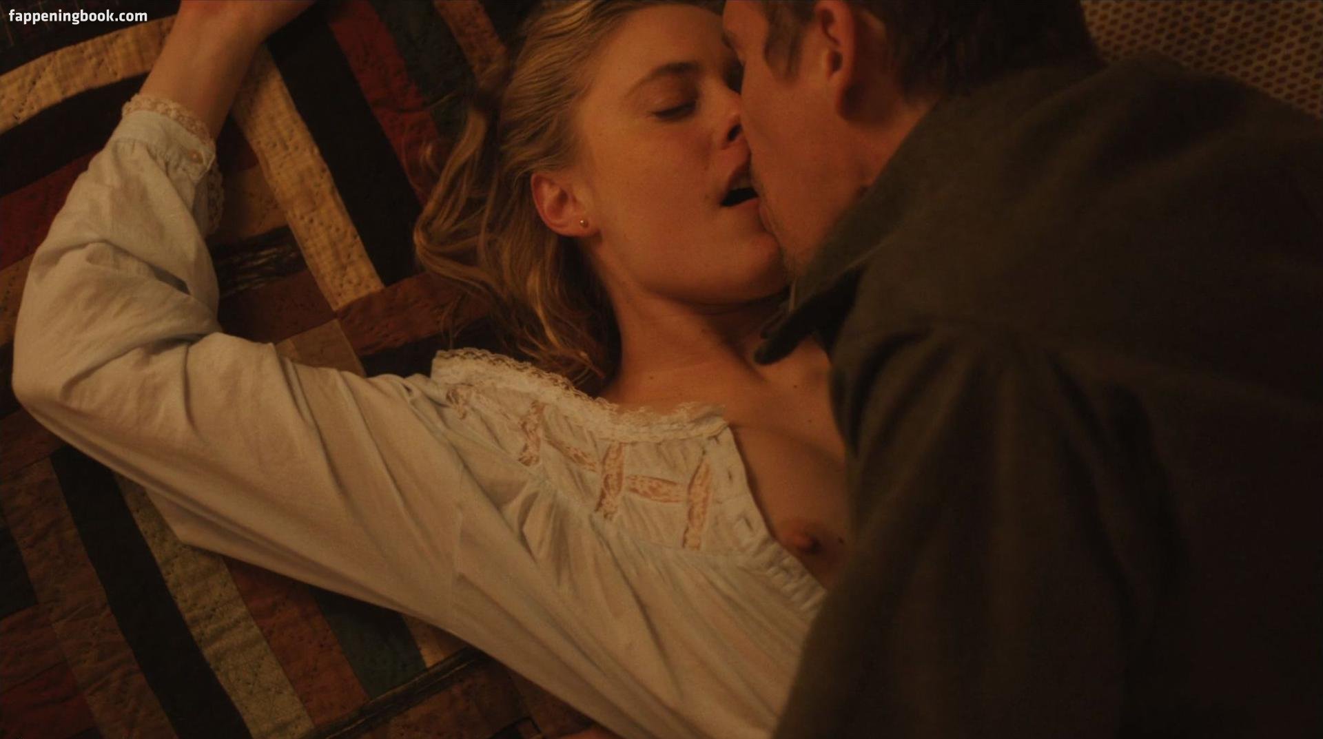 Greta Gerwig Onlyfans Nude Leaked Photos photo leak 25 of 48