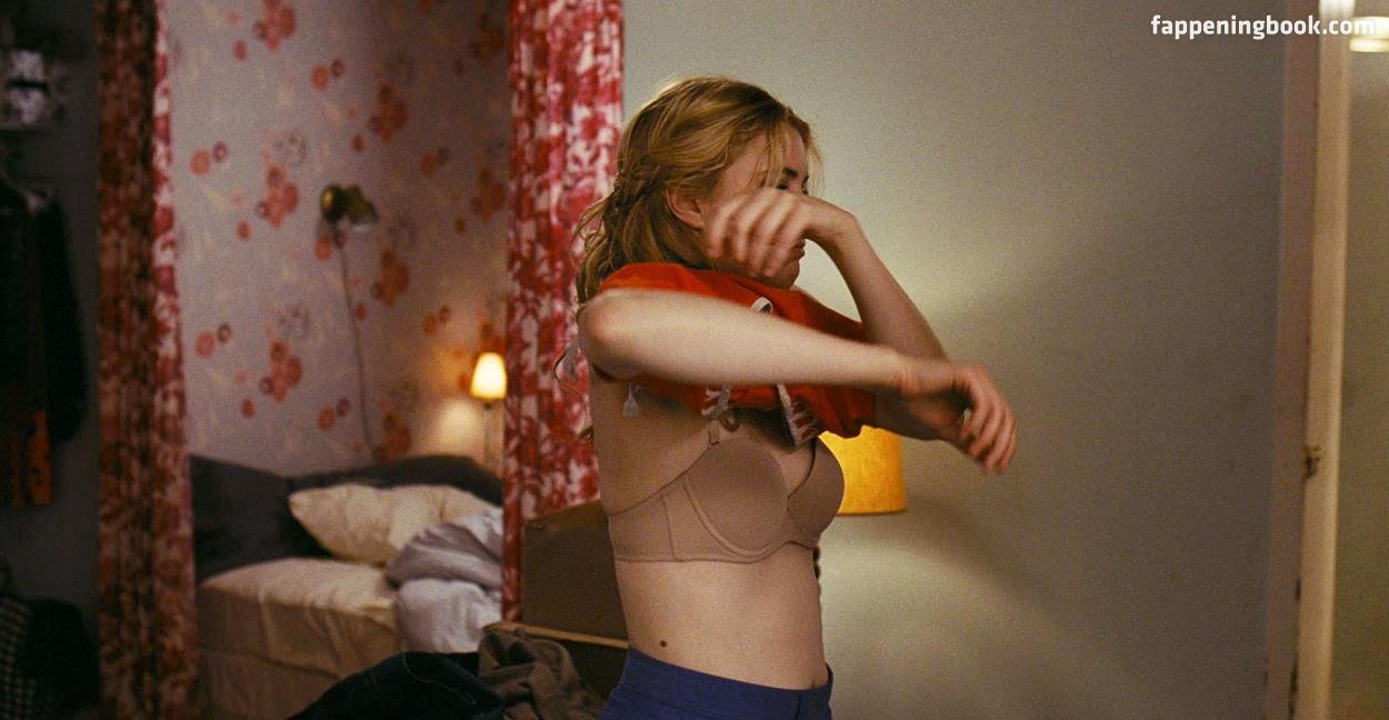 Greta Gerwig Onlyfans Nude Leaked Photos photo leak 27 of 48