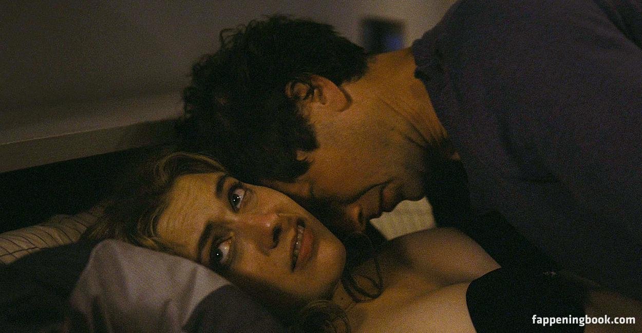 Greta Gerwig Onlyfans Nude Leaked Photos photo leak 28 of 48