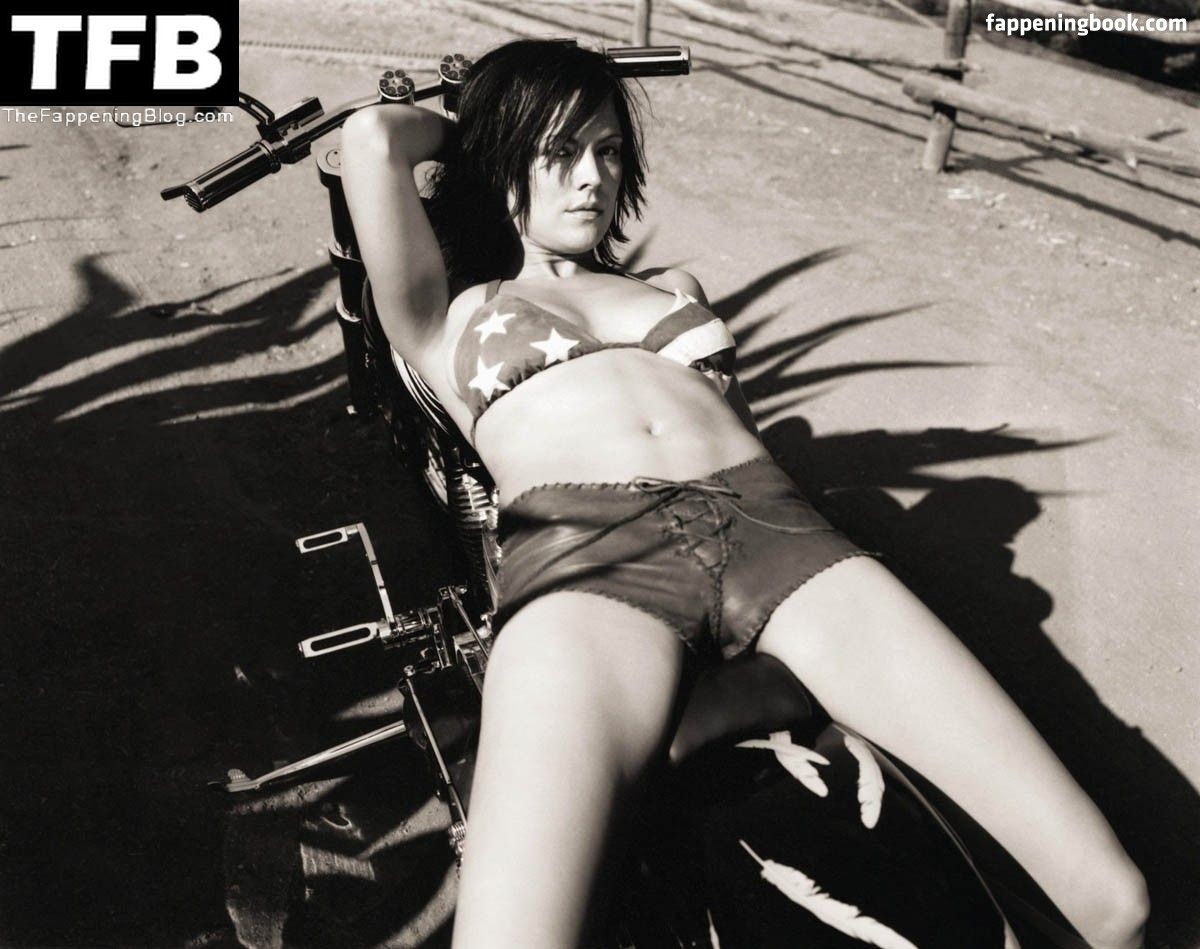 Liz Vassey Onlyfans Nude Leaked Photos photo leak 5 of 32