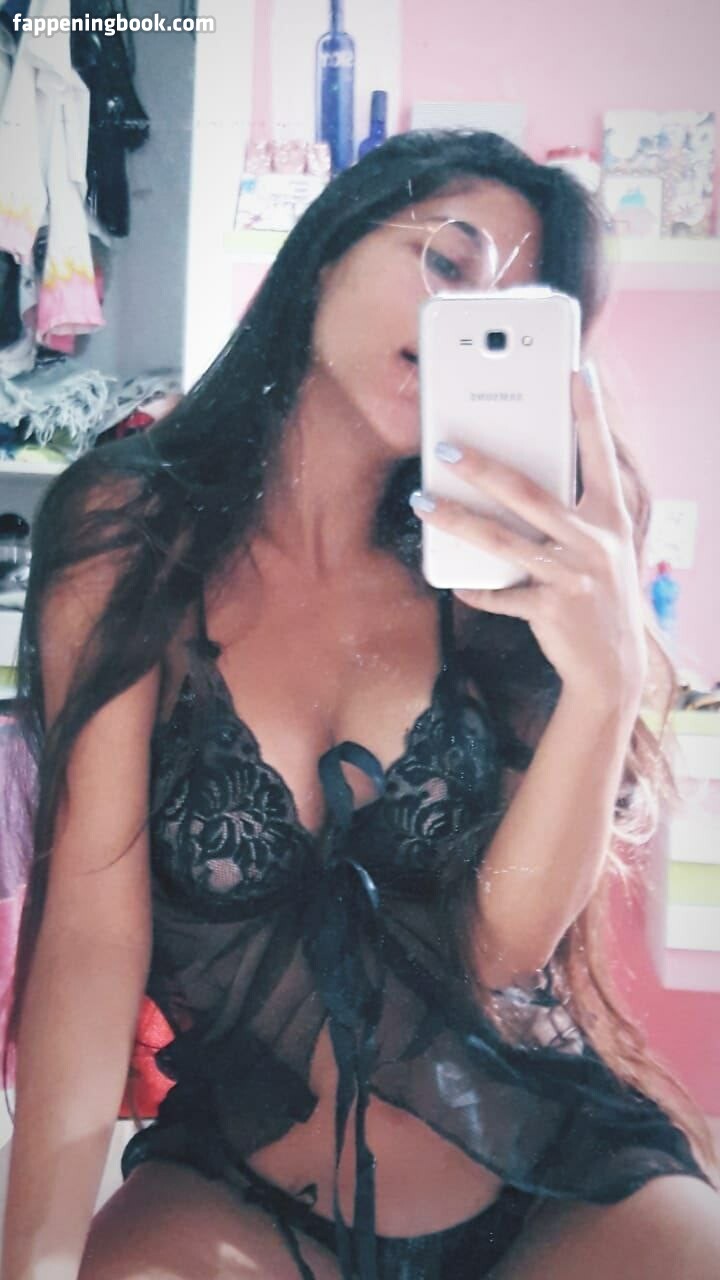 Lari Cogumelos Onlyfans Nude Leaked Photos photo leak 1 of 26
