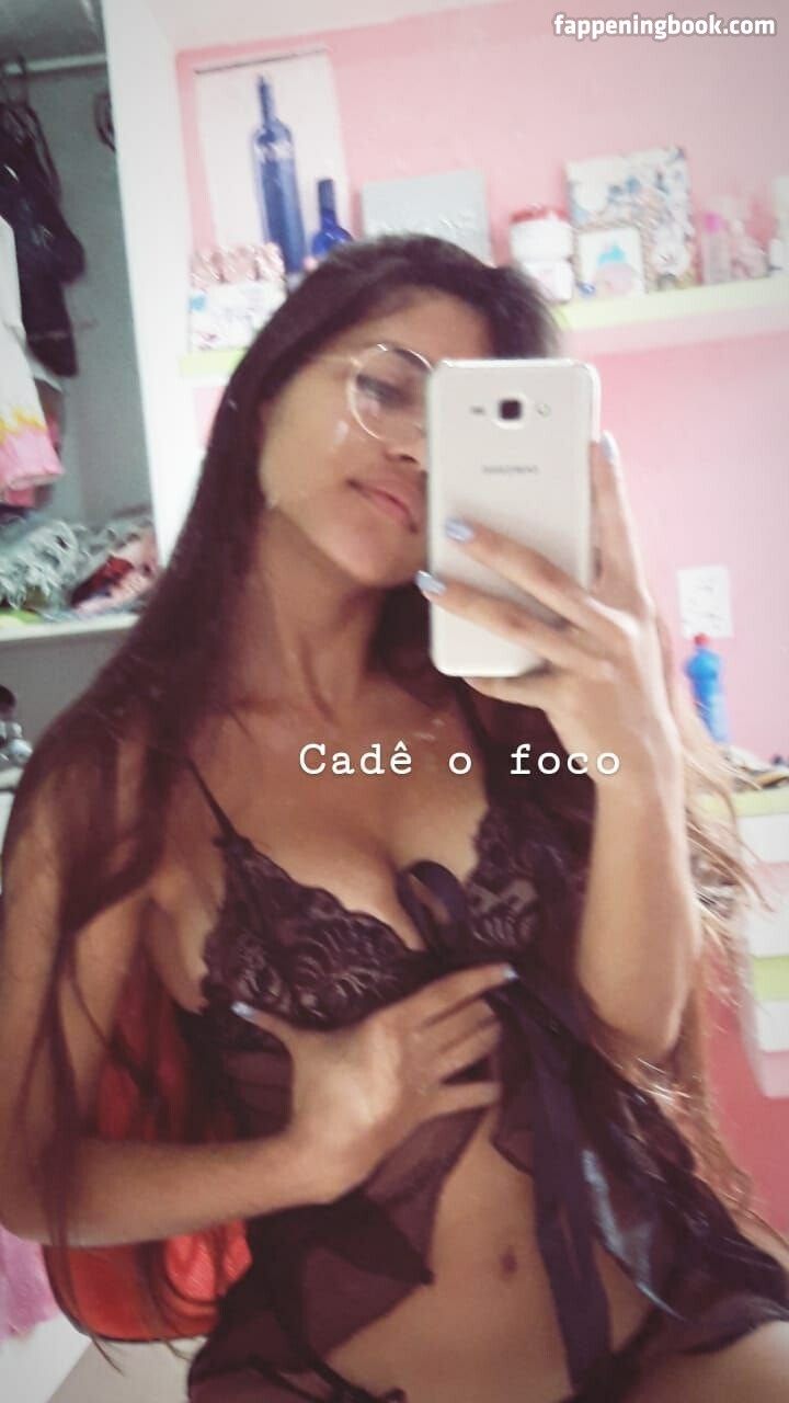 Lari Cogumelos Onlyfans Nude Leaked Photos photo leak 6 of 26