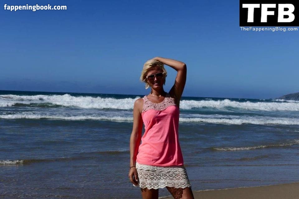 Kamilla Senjo Onlyfans Nude Leaked Photos photo leak 29 of 50