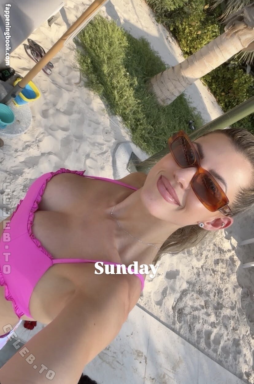 Sarah Harrison Onlyfans Nude Leaked Photos photo leak 4 of 50