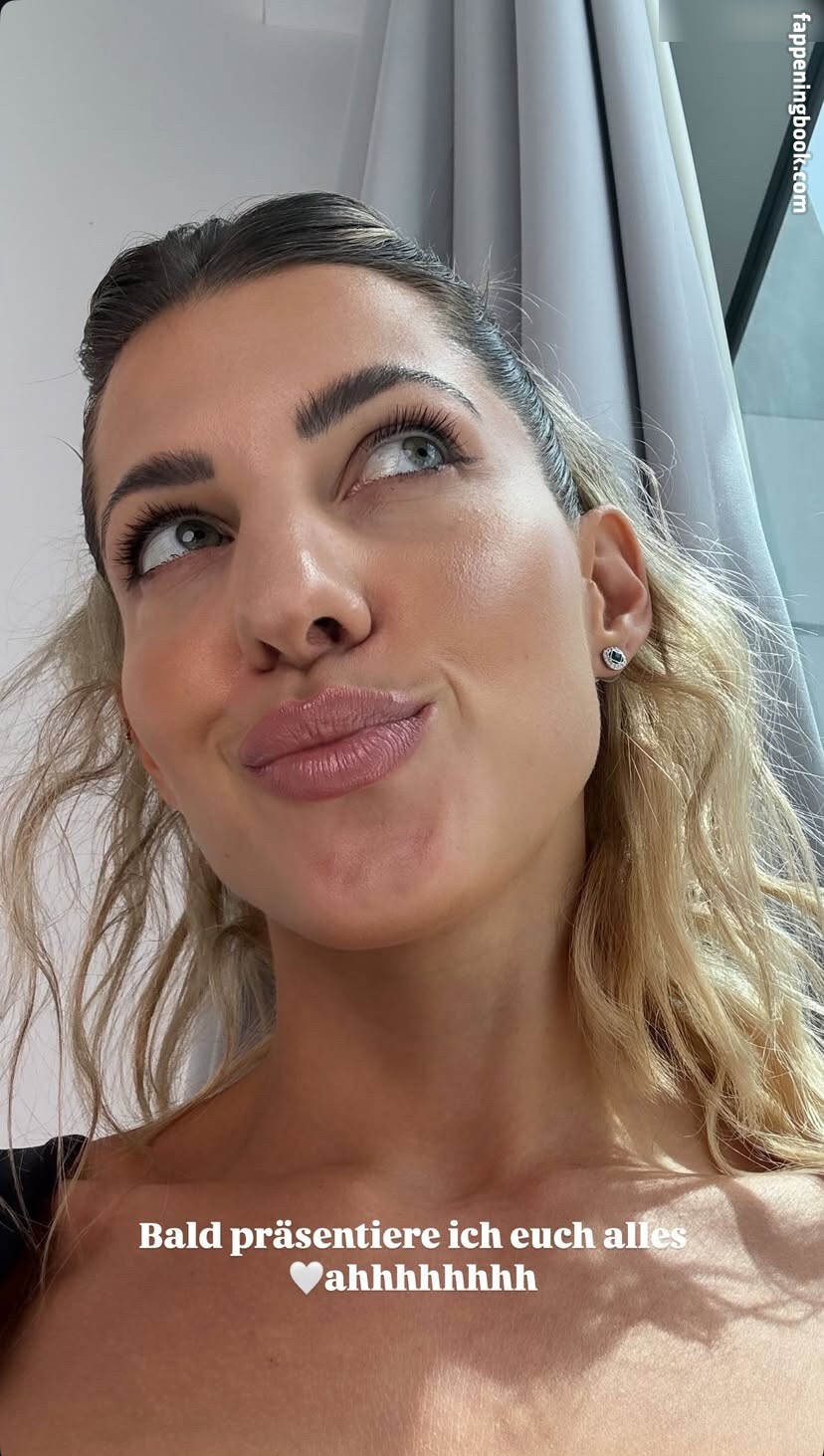 Sarah Harrison Onlyfans Nude Leaked Photos photo leak 23 of 50