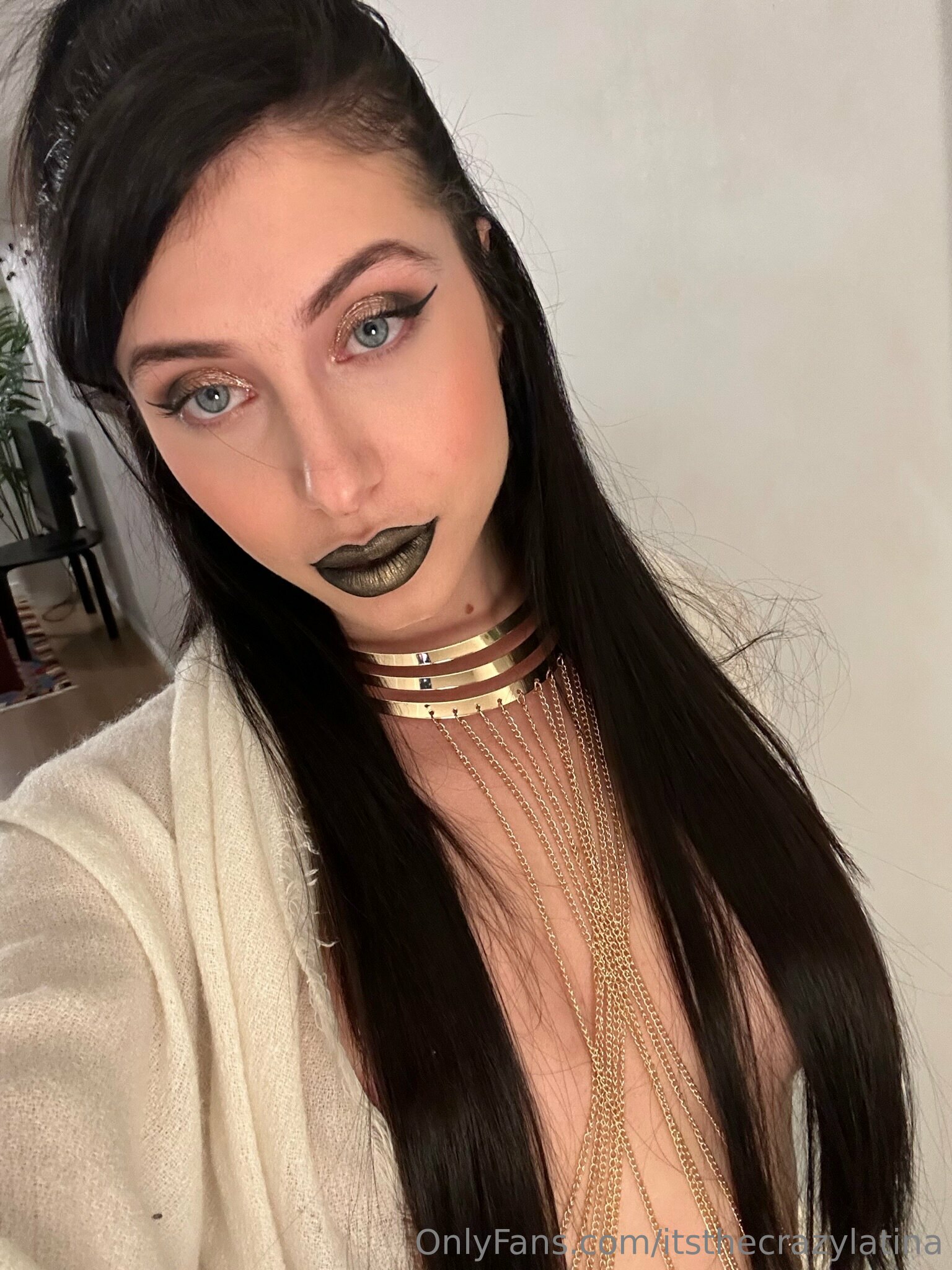 1536x2048_c6737918f4991073256a9d2561fa85f27285ae95e6312cf3.md.jpg