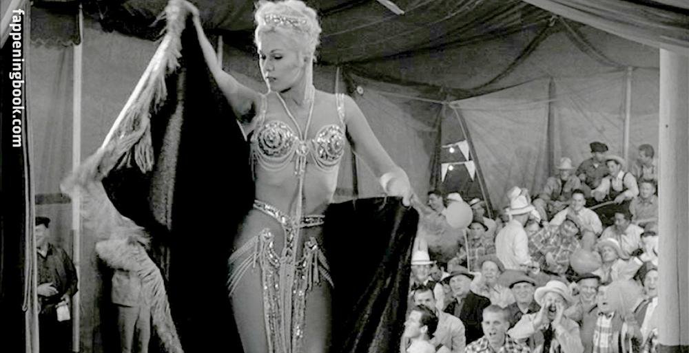 Kim Novak Onlyfans Nude Leaked Photos photo leak 38 of 40