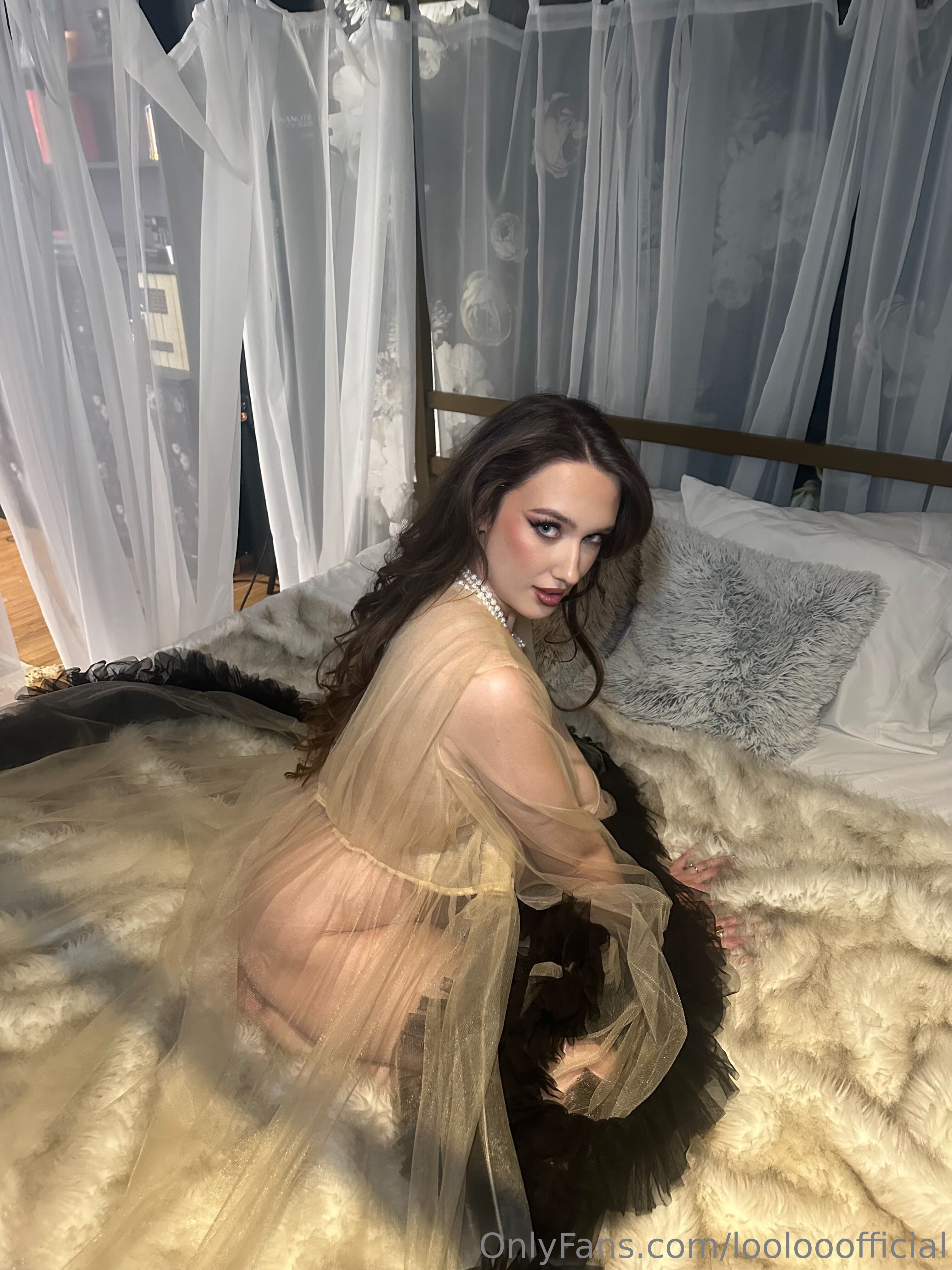 louisebordeaux / looloooficial /loolooxx ManyVids Nude Leaks photo leak 334 of 474