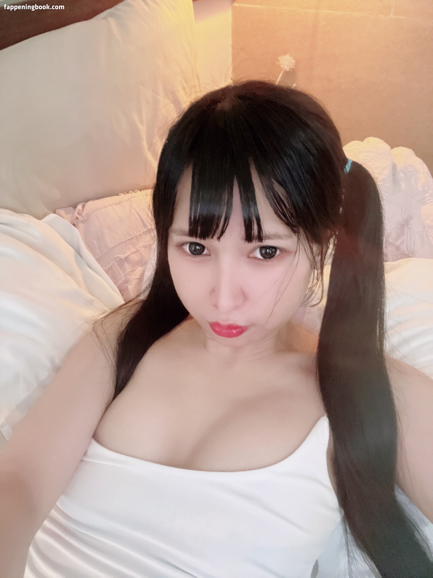 Joyce Poring Onlyfans Nude Leaked Photos photo leak 16 of 49