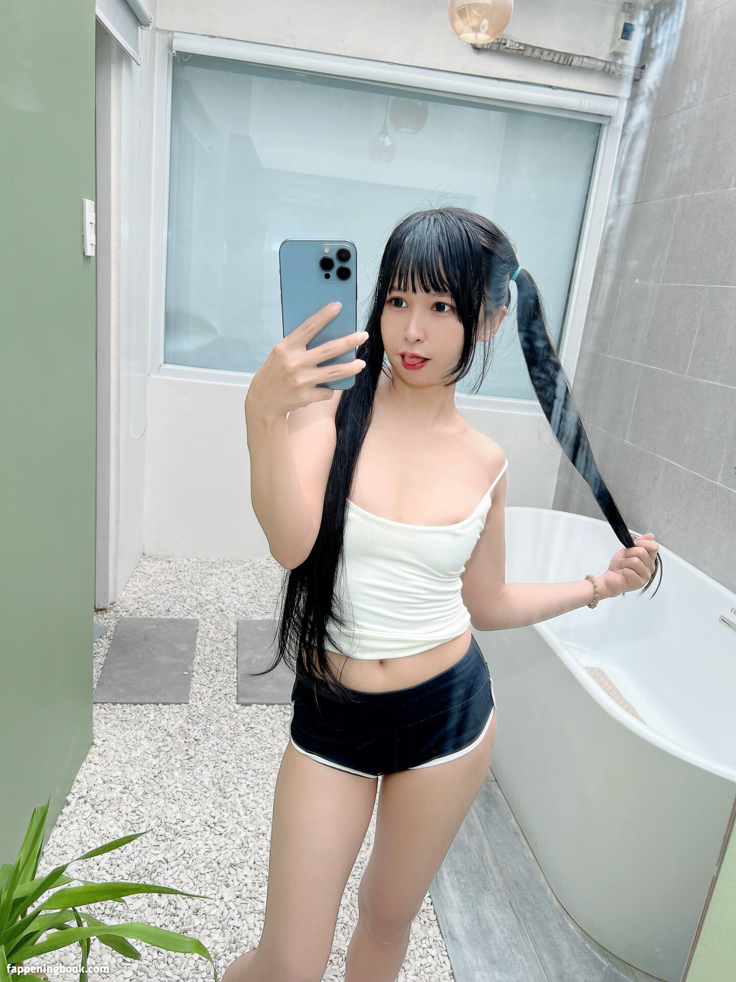 Joyce Poring Onlyfans Nude Leaked Photos photo leak 38 of 49