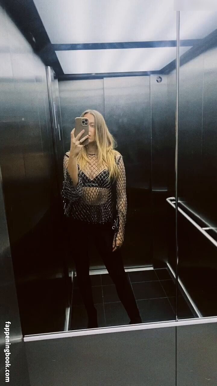 Cheyenne Pahde Onlyfans Nude Leaked Photos photo leak 29 of 49