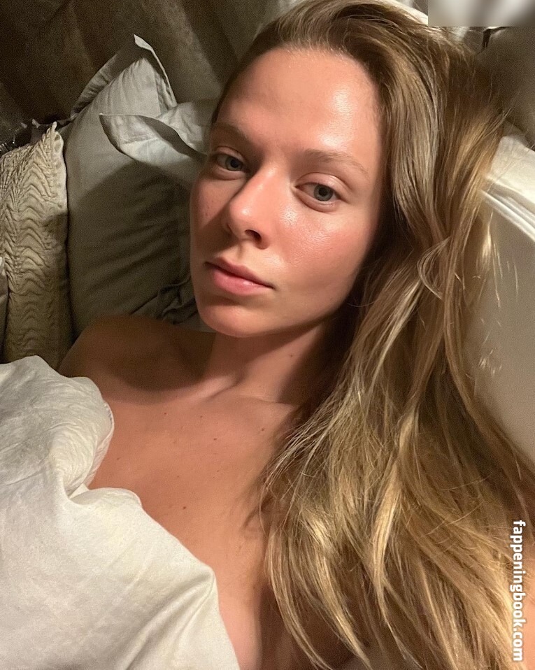 Cheyenne Pahde Onlyfans Nude Leaked Photos photo leak 40 of 49