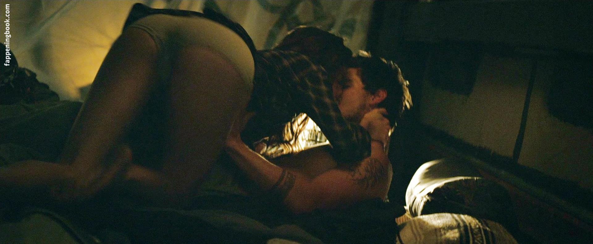 Marie Avgeropoulos Onlyfans Nude Leaked Photos photo leak 36 of 48