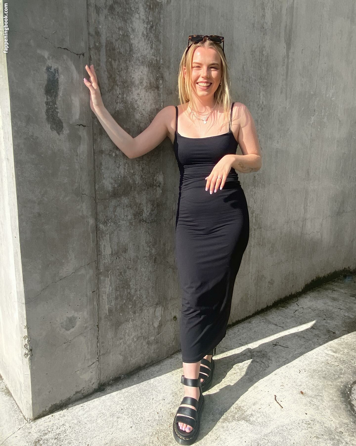holliesworldd Onlyfans Nude Leaked Photos photo leak 16 of 17 holliesworldd Onlyfans Nude Leaked Photos photo leak 16 of 17
