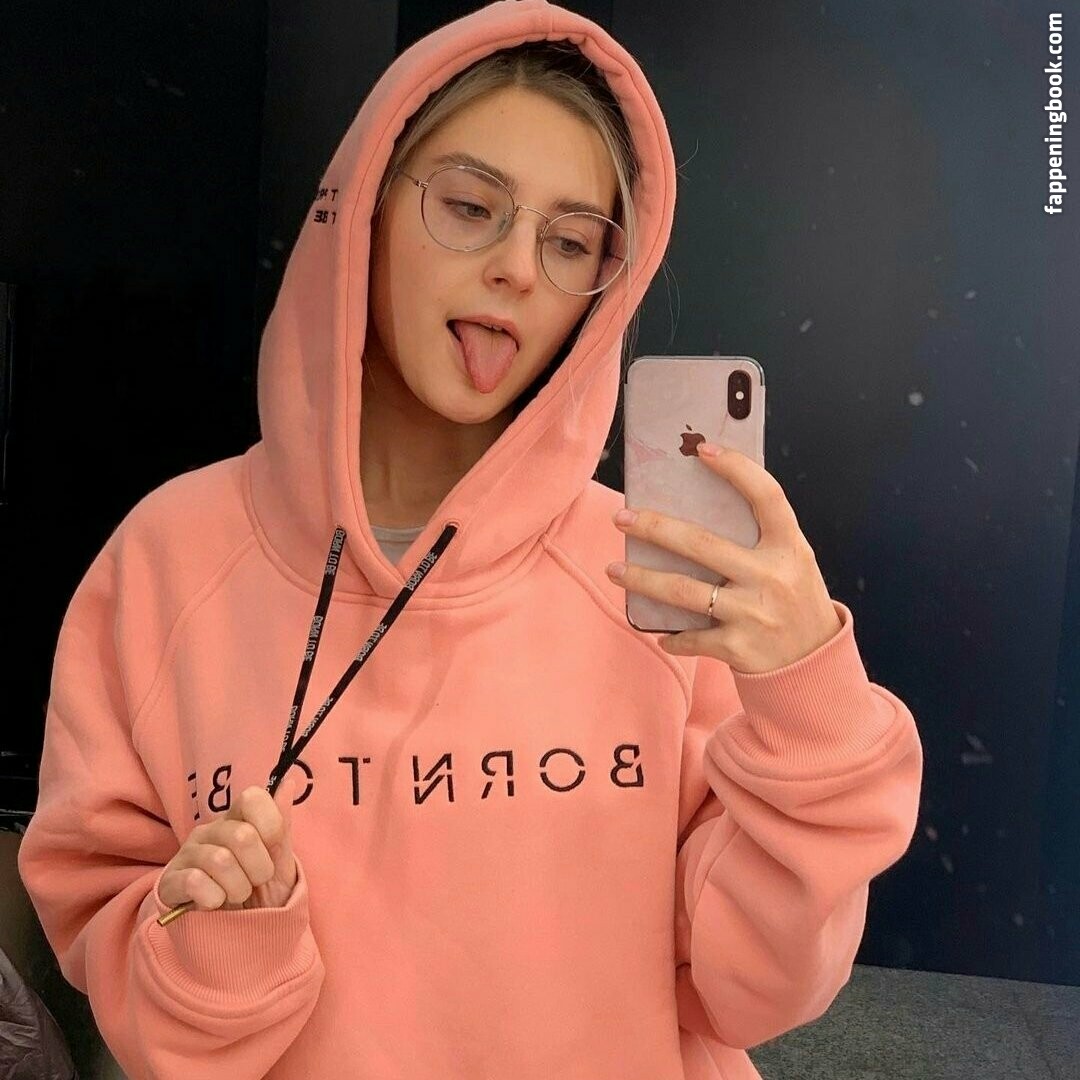 Eva Elvie Onlyfans Nude Leaked Photos photo leak 3 of 15 Eva Elvie Onlyfans Nude Leaked Photos photo leak 3 of 15