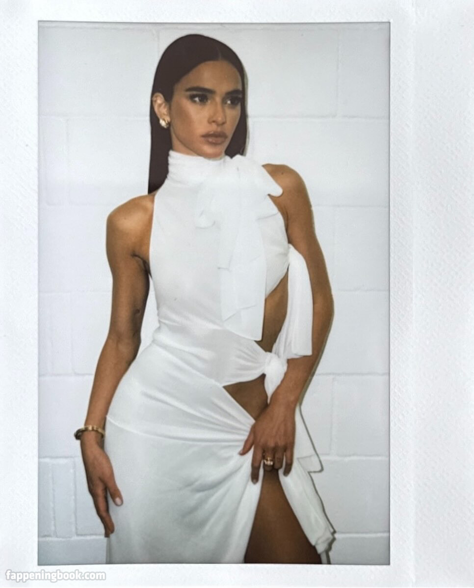 Bruna Marquezine Onlyfans Nude Leaked Photos photo leak 38 of 48