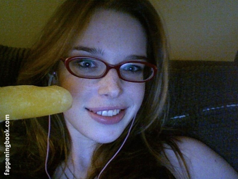 Chloe Dykstra Onlyfans Nude Leaked Photos photo leak 26 of 49