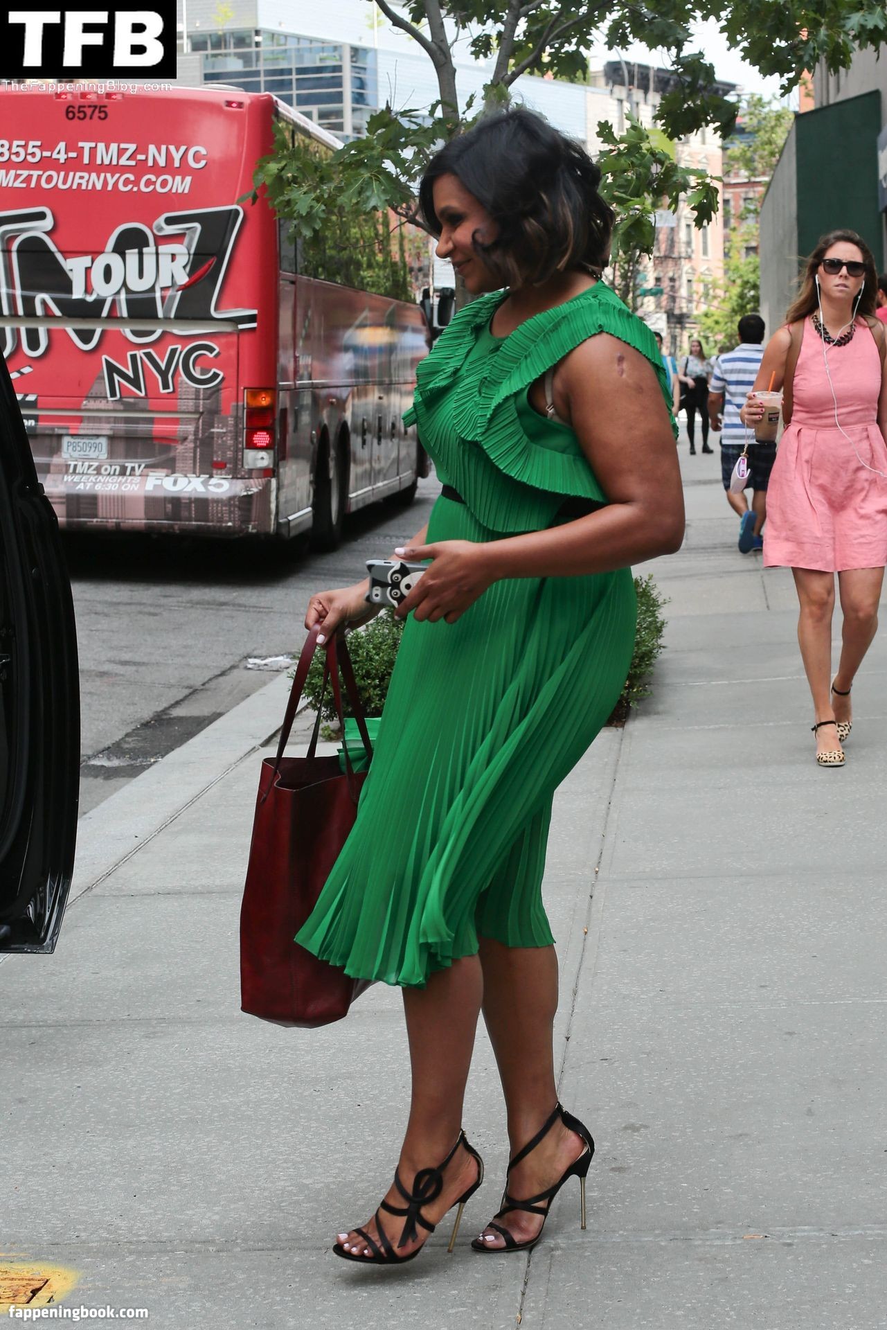 Mindy Kaling Onlyfans Nude Leaked Photos photo leak 40 of 50