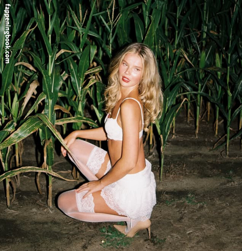 Ellie Thumann Onlyfans Nude Leaked Photos photo leak 3 of 50