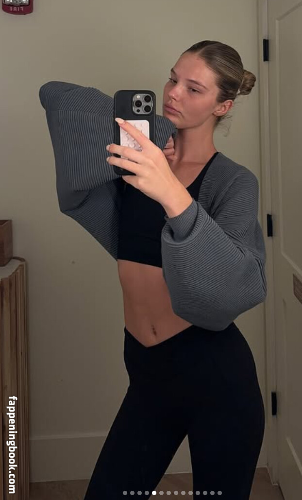 Ellie Thumann Onlyfans Nude Leaked Photos photo leak 12 of 50