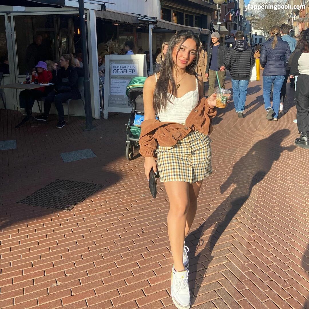 karimaa_r Onlyfans Nude Leaked Photos photo leak 16 of 33