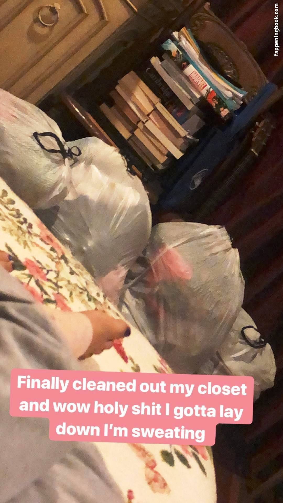Ariela Barer Onlyfans Nude Leaked Photos photo leak 16 of 49