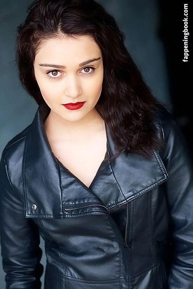 Ariela Barer Onlyfans Nude Leaked Photos photo leak 31 of 49