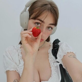 awholelottazozo Patreon Nude Leaks photo leak 4 of 38