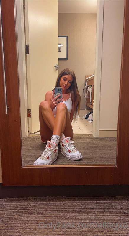 ellie.vandeel | elliegxo OnlyFans Nude Leaks photo leak 170 of 327