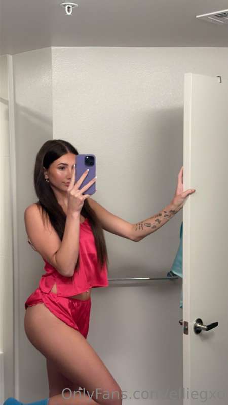 ellie.vandeel | elliegxo OnlyFans Nude Leaks photo leak 204 of 327
