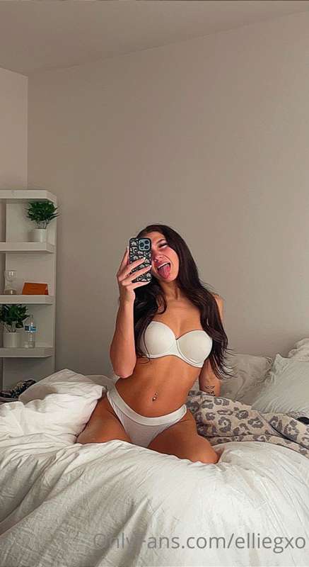 ellie.vandeel | elliegxo OnlyFans Nude Leaks photo leak 232 of 327