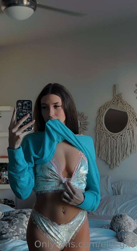 ellie.vandeel | elliegxo OnlyFans Nude Leaks photo leak 247 of 327