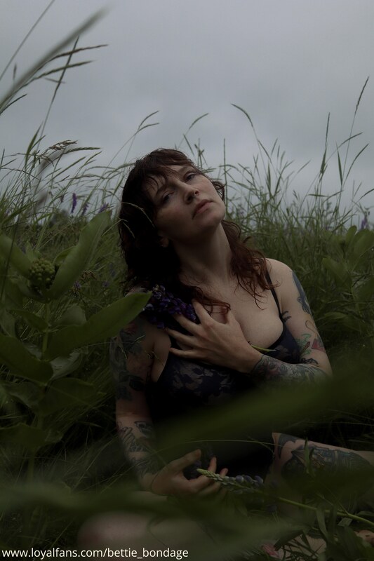 Bettie Bondage ManyVids Nude Leaks photo leak 187 of 496